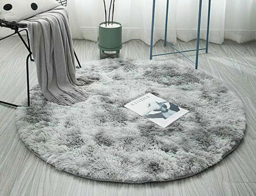 round carpet in Dubai