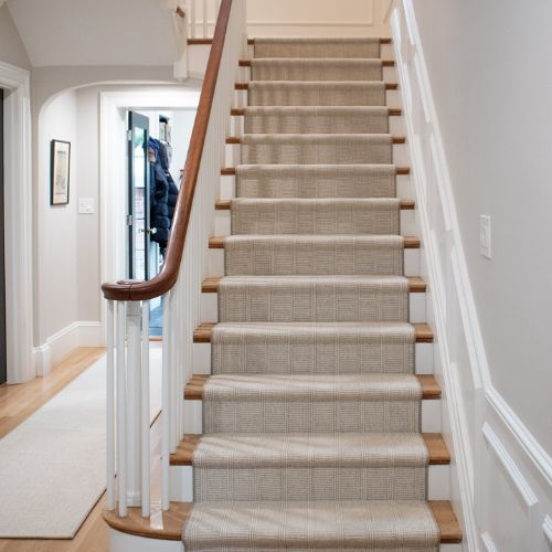 Modern stair carpets installation Dubai villa