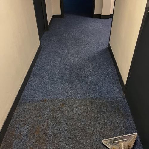 Get Premium Office Carpet Tiles in Dubai